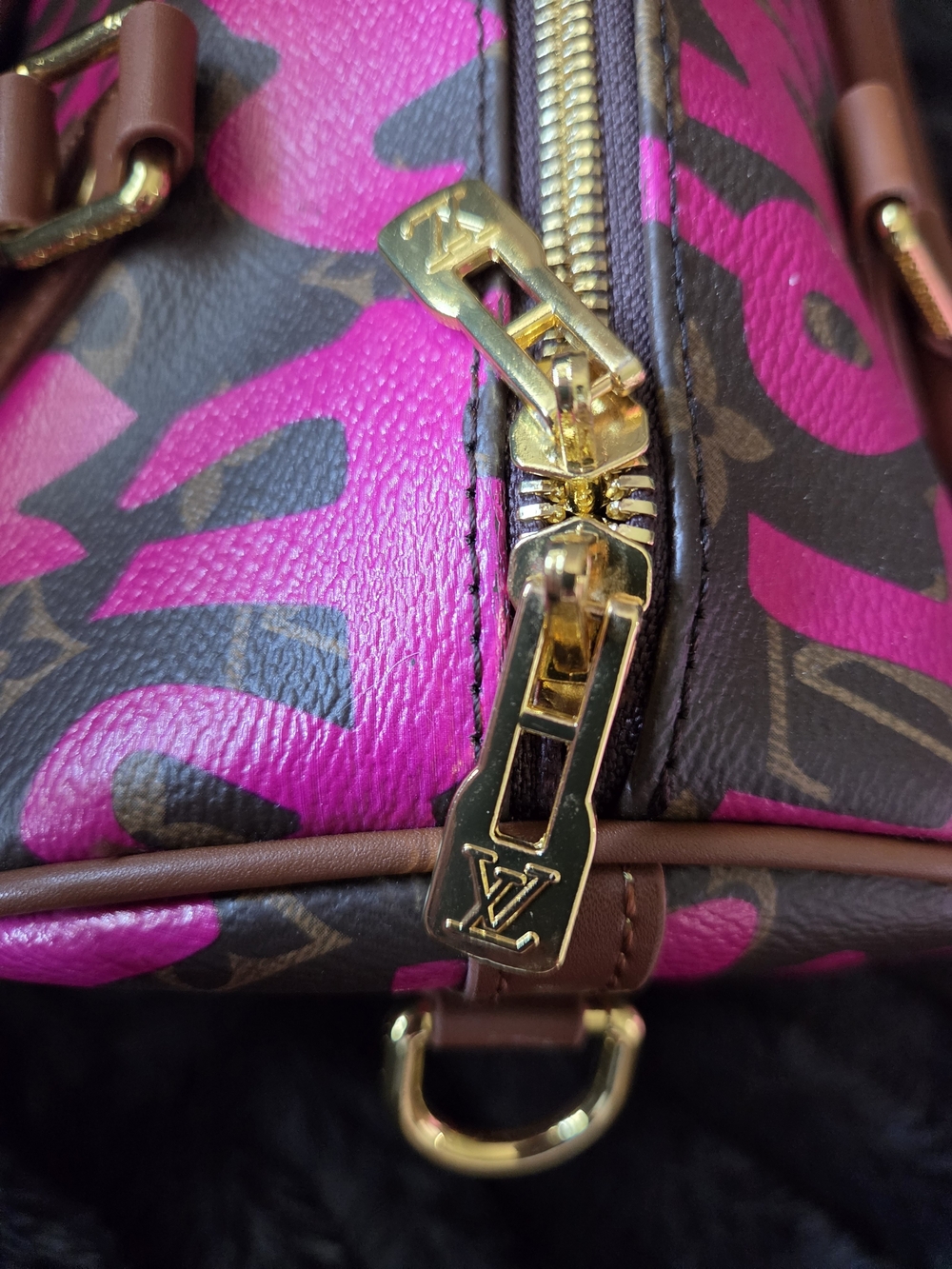 Vintage Pink Graffiti Speedy 30 Style Handbag - Picture 10 of 12
